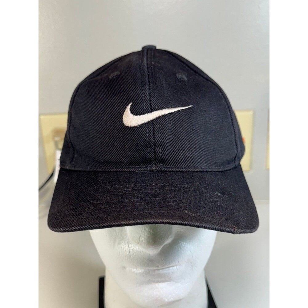 Vintage Nike Center‎ Swoosh Black Snapback Hat